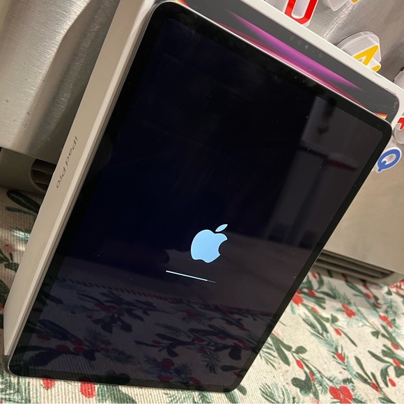Apple Other - APPLE iPad Pro 12.9 inch, Space Gray, 4th generation, 128 GB